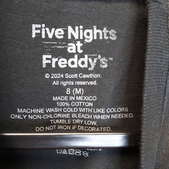 Five Nights At Freddy's Shirt Boy's 8 M Chica Foxy Bonnie Short Sleeve Tee FNAF - Picture 5 of 11